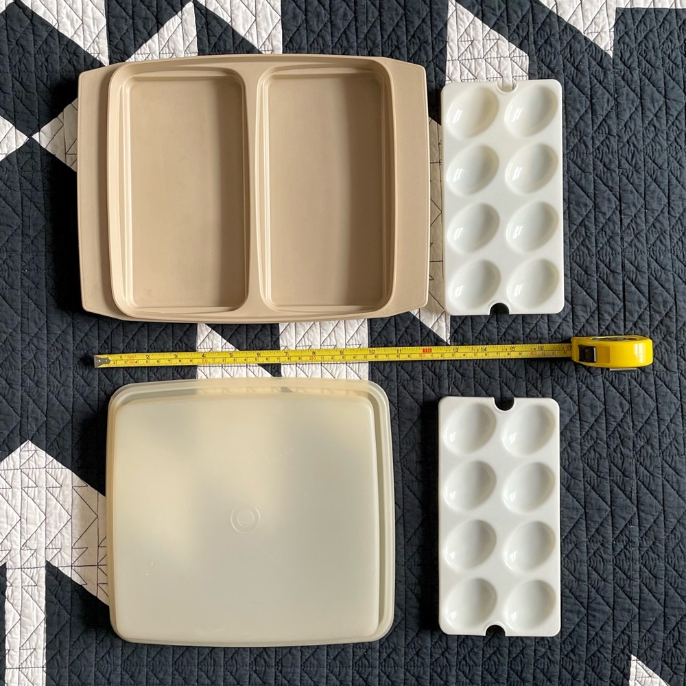 VINTAGE Tupperware devilled egg container - Picture 3 of 3